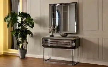 Carol Dresuar ve Ayna